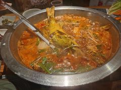 -野山舂·贵州现舂酸汤火锅(鸿通城店)