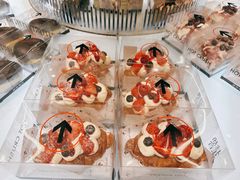 -HOT CRUSH趁热集合·现烤面包(环球港店)