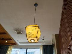 -绿草地·湘菜(酃湖师院店)
