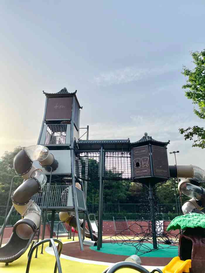 西安环城公园游乐场图片