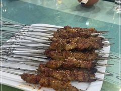 -三江源美食城