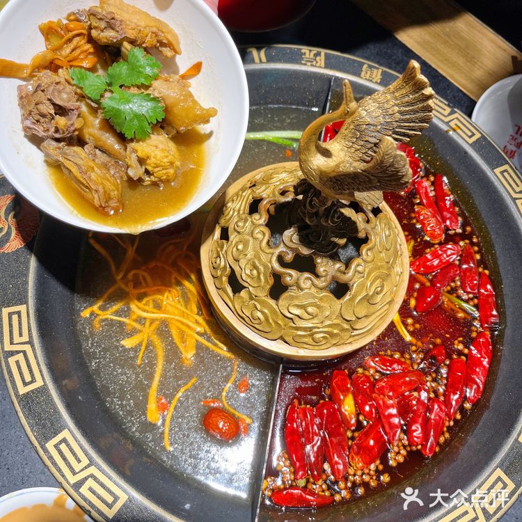 北京探店|能随便偶遇爱豆的网红火锅店