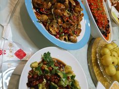 -依江春水烤鸭店