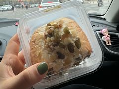 坚果乳酪包-味多美蛋糕(朝新嘉园店)