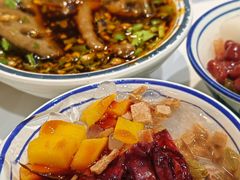 -卤校长老火锅(杨家坪直营店)
