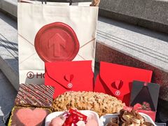 -HOT CRUSH趁热集合·现烤面包(上海环球港店)