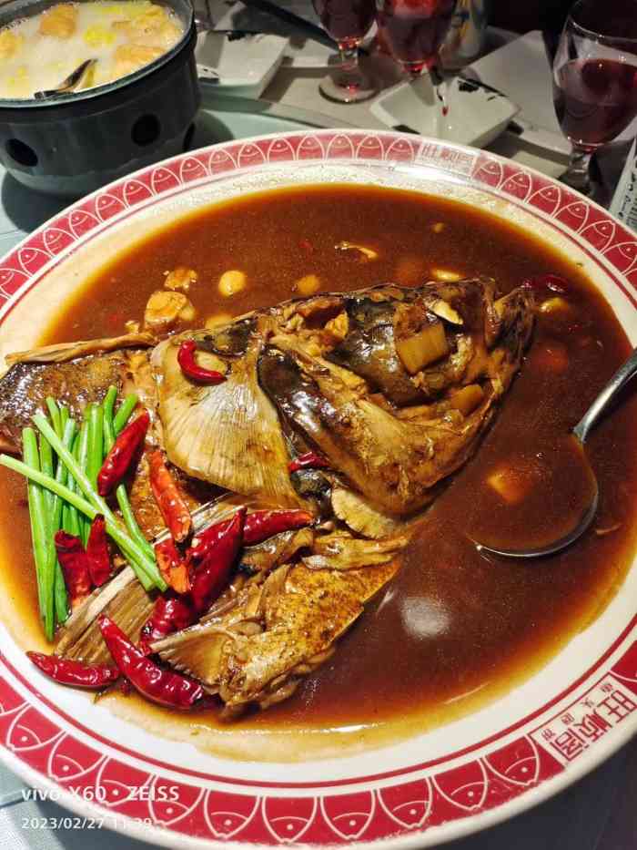 旺顺阁鱼头泡饼常营店