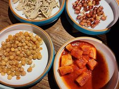 -明洞阿姨·韩式酱蟹烤肉·创意料理(三元桥店)