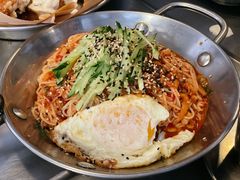 泡菜拌面-富乐满韩国正宗炸鸡韩国料理(虹泉路店)