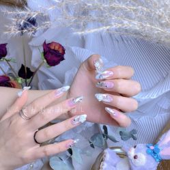 -一奈日式美甲美睫专门店