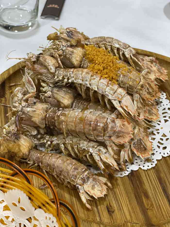 陈记海鲜酒家(九江路店)-"这家店可以说是九江路上的宝藏级了.门面很.