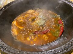 -万里闯关东铁锅炖菜馆(高新旗舰店)