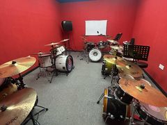 -COCO  BOMB国际流行音乐(爱琴海校区)