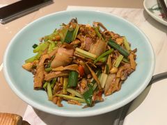 -荷花亭·湖北融合菜(中商广场店)