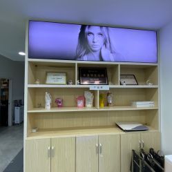 -Coo Hair salon