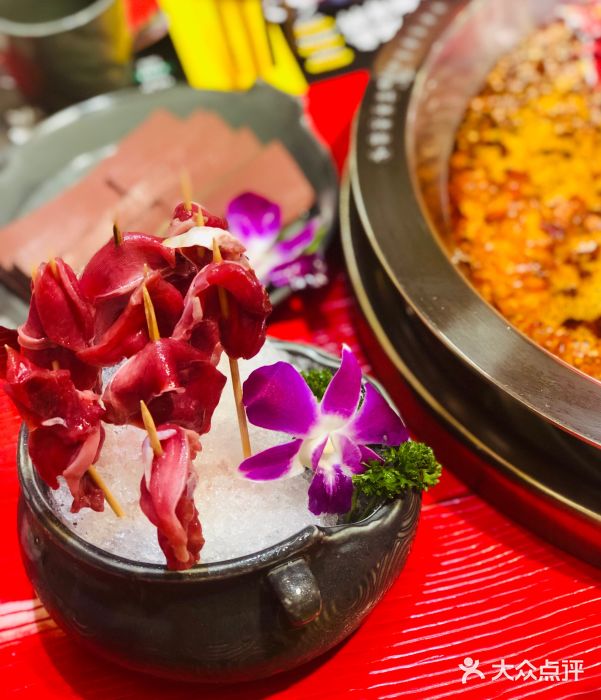 谭鸭血老火锅(东直门店)竹签鹅郡片图片