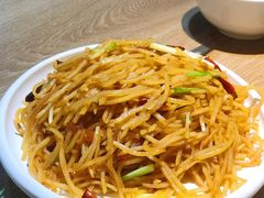 酸辣土豆丝-姥姥家春饼店(佳亿时尚广场店)