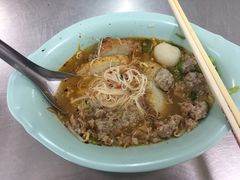 猪肉细米粉汤-榮泰米粉湯(Left Shop)