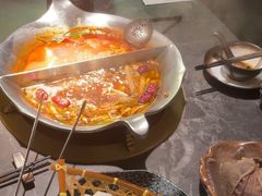 -湊湊火锅·茶憩(杭州湖滨银泰in77店)