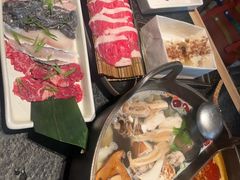 -三出山火锅(南京万象天地店)