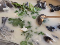 白汤有机鱼头-千岛湖小鱼儿·淳安匠心农家菜