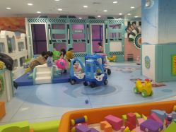 -孩子王童乐园(唐山万达广场店)