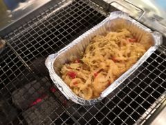 酸菜-马路牙子烧烤音乐酒馆(望京店)