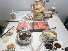 -呷哺呷哺