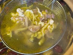 -明姨仔潮汕美食·碳炉猪脚·汕尾牛腩饭·起片鸡煲(起义路店)