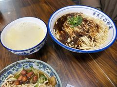 -雪琴面馆富安特色鱼汤面(城中花园店)