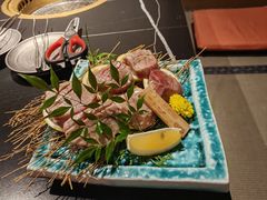 -山川小町·极番烧肉(新地假日广场店)