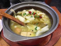 -周鱼小馆石锅酸菜鱼(活力汇店)