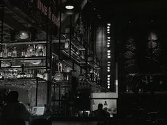 -FOUR PLAY BAR