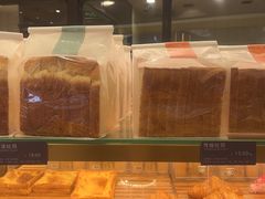 -Bread Talk 面包新语(荟聚店)