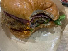 安格斯牛肉芝士堡-魏家凉皮(外滩店)