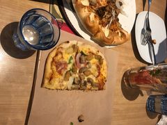 -必胜客(WOW中心城店)