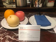 -深圳富苑皇冠假日套房酒店