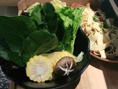 -洪氏嗨捞·猪肚鸡火锅(阳光天地店)