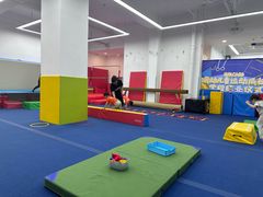 -蜩动儿童运动成长馆(恒生万鹂广场店)