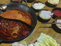 -乖嬢嬢重庆老火锅(南联店)