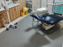 -上海仁爱医院口腔科 · 种植