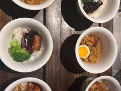 -穹六人间 people 6(岳阳路店)