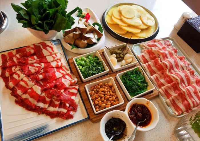 小背篓火锅(五里河店)-"总体来说味道还是可以的乌鸡汤锅味道不错.