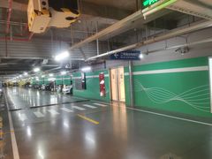 -白玉兰广场停车场