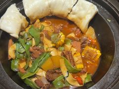-锅飘飘·东北铁锅炖(雨花客厅店)