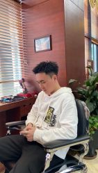 -尼特斯男士发型馆