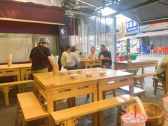 -谢老五跷脚牛肉·非遗传承店