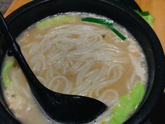 -云味馆过桥米线(皇庭广场店)