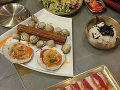 -围炉肉舍•炭烤活鳗•丹东海鲜烤肉(步行街店)