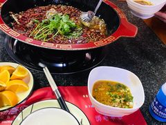 -渔香岛美蛙鱼头火锅(威清路店)